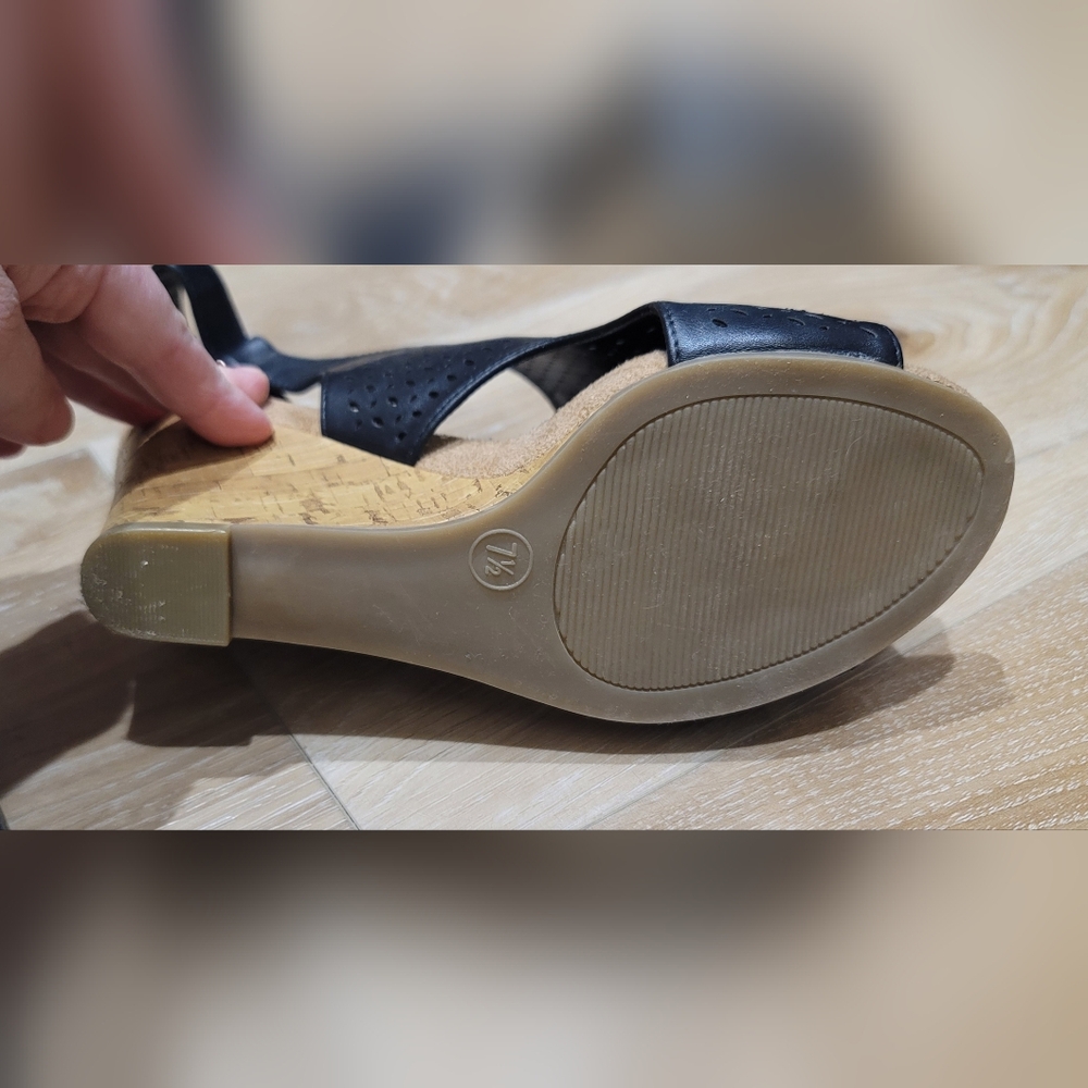 Wedges - Picture 3 of 3